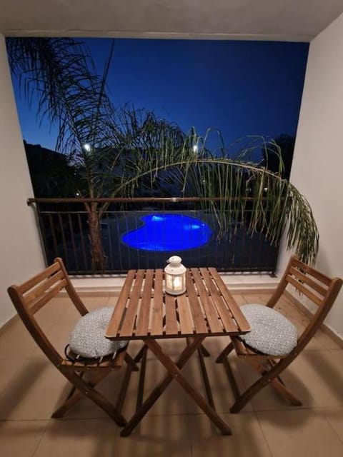 Balcony/Terrace, Pool view