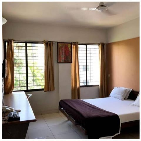 Ozone Guest House Bed and Breakfast in Pune