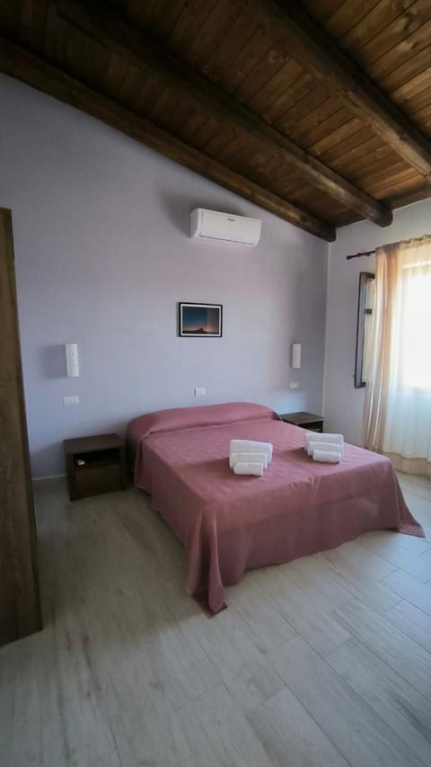 L'Elicriso Affittacamere Gonnosfanadiga Bed and Breakfast in Sardinia