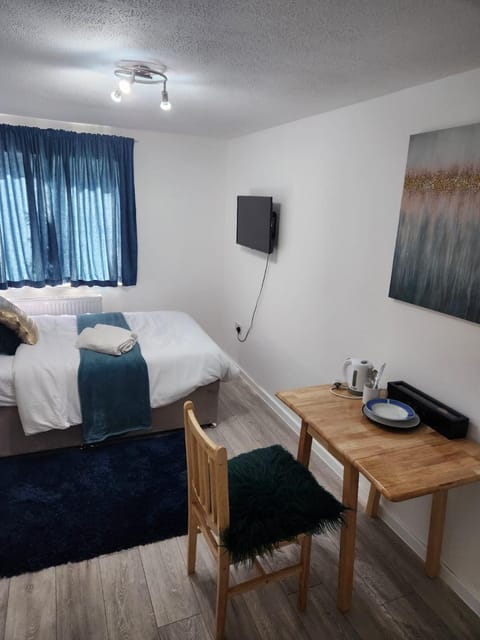 Ensuite luxurious double room Bed and Breakfast in Basildon