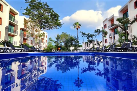 Pool view, Swimming pool