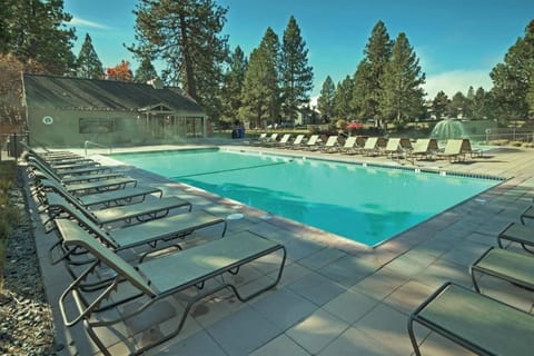 WorldMark Bend Seventh Mountain Resort - ST Sleeps Haus in Deschutes River Woods