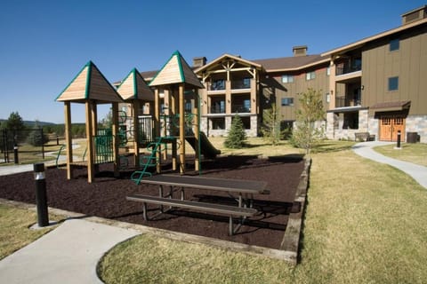 Make Yellowstone memories with the family in this 2BD vacation condo Haus in West Yellowstone