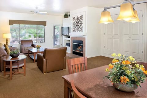 Spend time with Family in 2BD resort condo with resort water playground House in Oro Valley