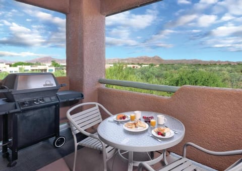 Spend time with Family in 2BD resort condo with resort water playground House in Oro Valley