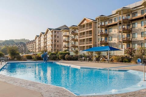 Family and Friend Retreat in a 2BD condo with access to all resort amenities House in Ridgedale