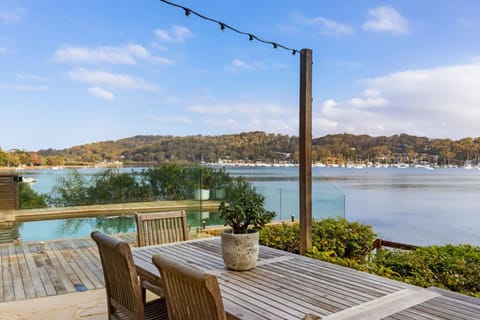 Aqua Vista by TCC House in Pittwater Council