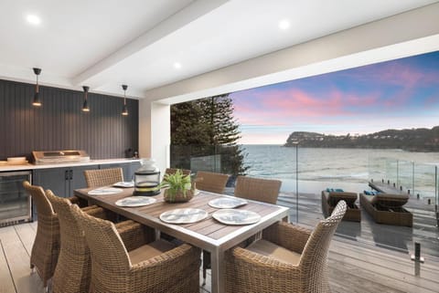 Beachside by TCC House in Pittwater Council