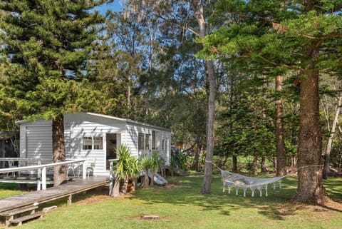 Mackerel Beach Cottage and Cabin by TCC House in Pittwater Council