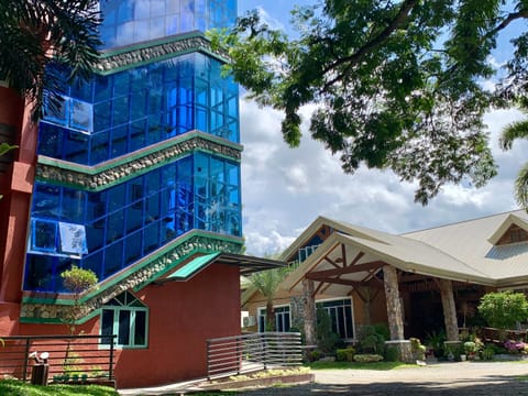 Property building, Facade/entrance