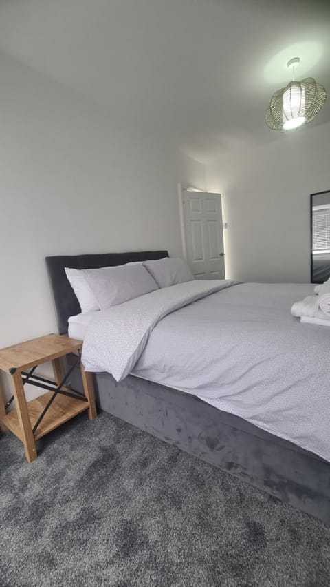 Freshen-up Stays Birmingham Apartment in Birmingham