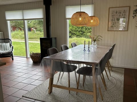 Holiday Home Pietari - 600m from the sea by Interhome House in Oksbøl