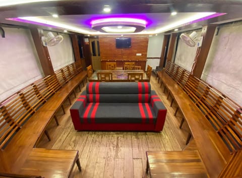 Kailasam Cruise houseboats Apartment in Kumarakom