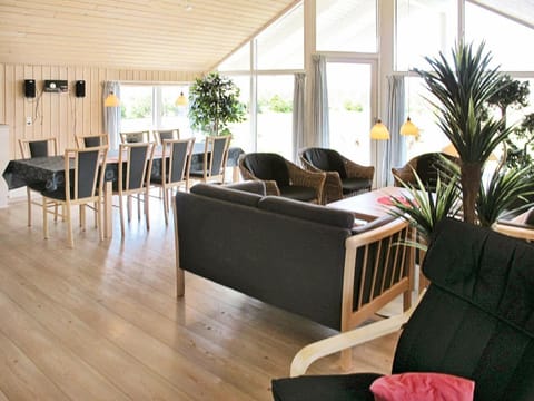 8 person holiday home in V ggerl se Casa in Væggerløse