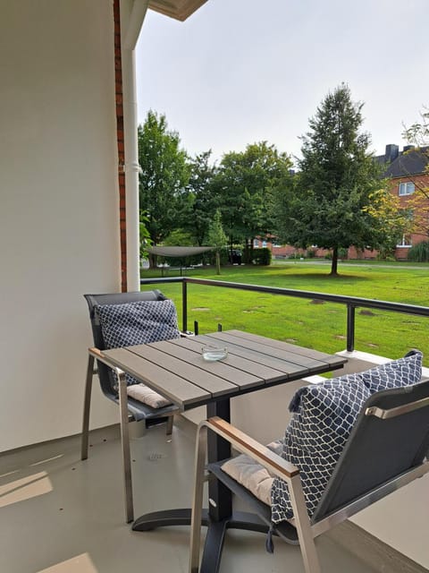 Garden, View (from property/room), Balcony/Terrace, Seating area, Dining area, Garden view