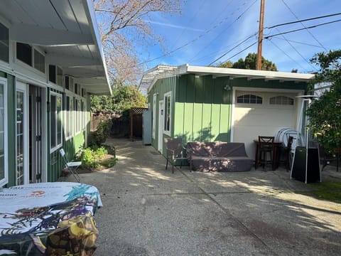 Inner courtyard view