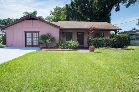 Your Tampa Bay Vacation Entertainment Home House in Town N Country