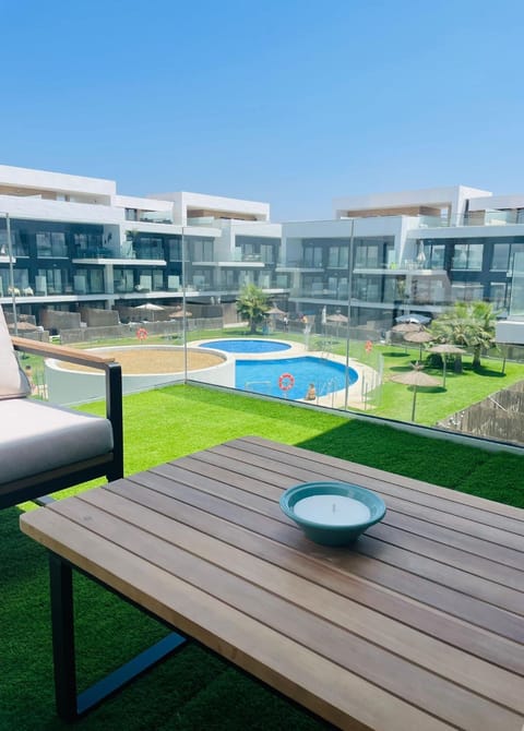 Patio, Garden, View (from property/room), Balcony/Terrace, Balcony/Terrace, Garden view, Pool view, Swimming pool, sunbed