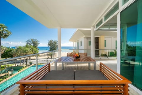 Balcony/Terrace, Sea view, Swimming pool