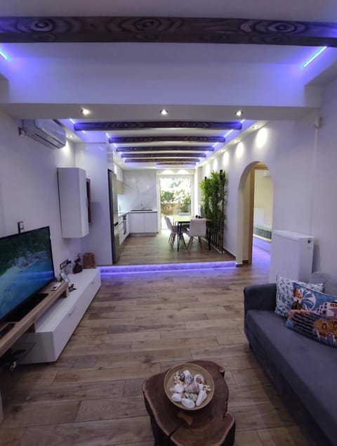 Island 3siblings Apartment in Piraeus Regional Unit, Greece