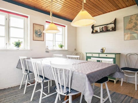 7 person holiday home in Bl vand House in Blåvand