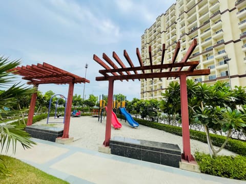 Property building, Garden view