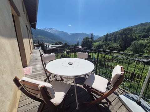 Natural landscape, View (from property/room), Balcony/Terrace, Mountain view