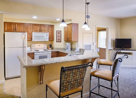 Beautiful Hotel in Desert Blue 1BD Deluxe near The Strip House in Bay Lake