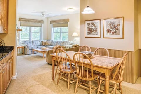 Beautiful hotel in Vermont Smugglers Notch 1BD near Disc Golf Center Casa in Jeffersonville