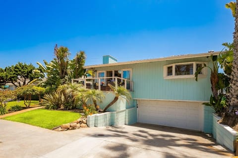 Shores Getaway House in La Jolla Shores