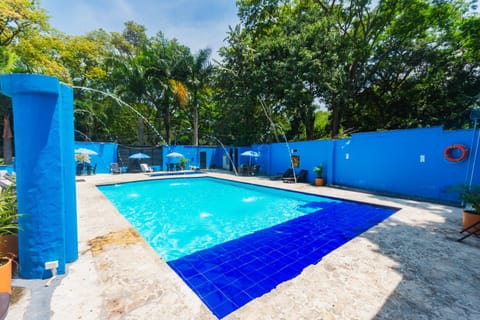 Swimming pool