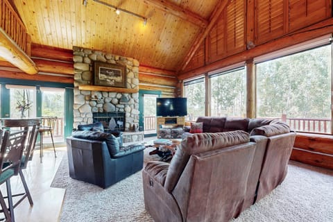 Lakeside Haven House in Rocky Mountain National Park