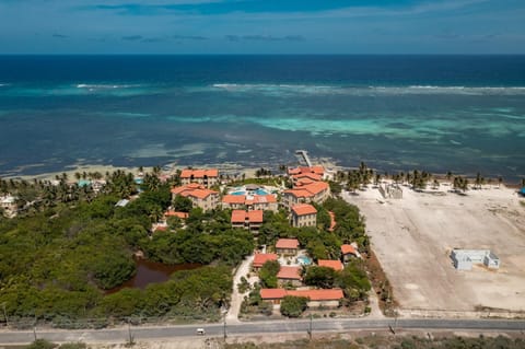 Residences at Barrier Reef 15A Garden View 1 BR by Stay Floreo House in Corozal District