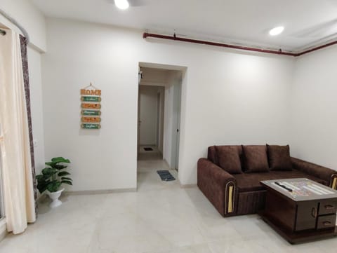 Cozy fully furnished 1bhk Home in Thane West Apartment in Thane