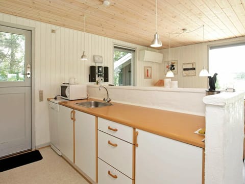 6 person holiday home in Strandby House in Frederikshavn