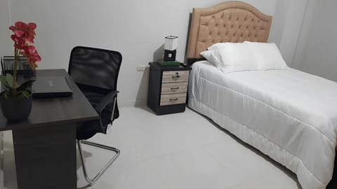 Hostal CANTUTA H Apartment in Tacna, Peru