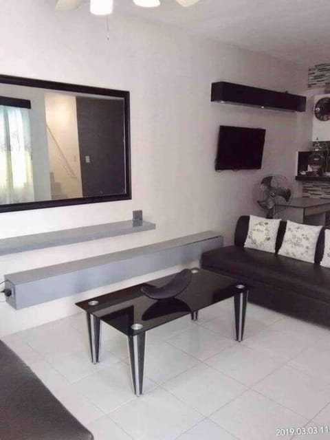 Casa de Molino 3storey3bedroom AL Apartment in Bacoor