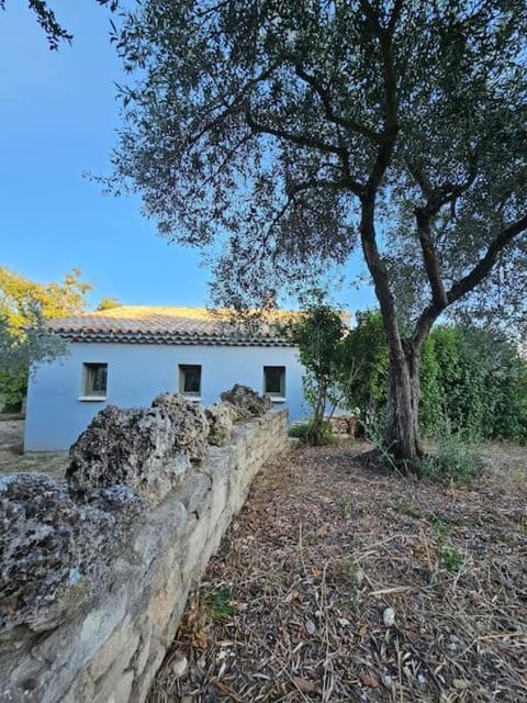 Villa Un Dimanche en Provence, avec piscine privée & vue House in Gordes