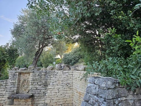 Villa Un Dimanche en Provence, avec piscine privée & vue House in Gordes