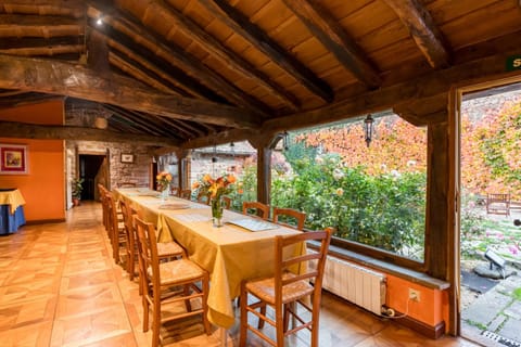 La Casona De Barrio House in Cantabria