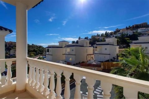 Balcony/Terrace, City view