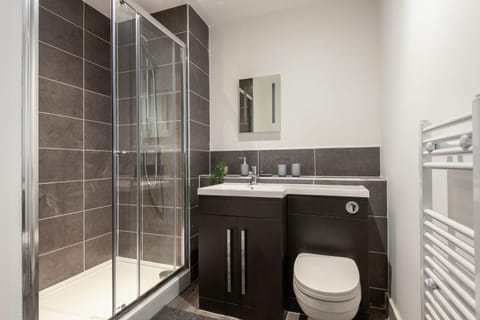 Modern and Spacious Central Rotherham Studio Apartment in Rotherham