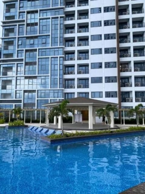 Mactan Newtown Cebu Condo Unit Apartment in Lapu-Lapu City