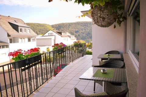 View (from property/room), Balcony/Terrace, Seating area