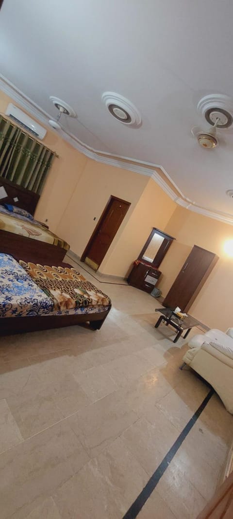 Guest House Near Expo Center karachi Bed and Breakfast in Karachi