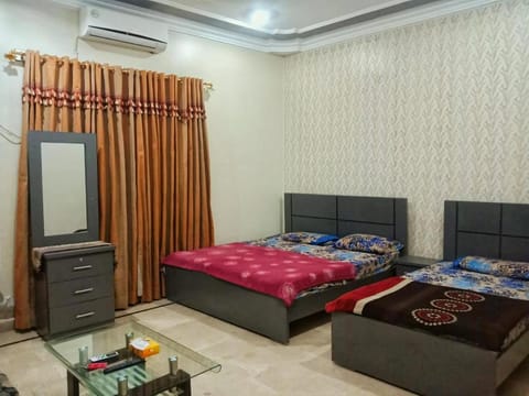 Guest House Near Expo Center karachi Bed and Breakfast in Karachi