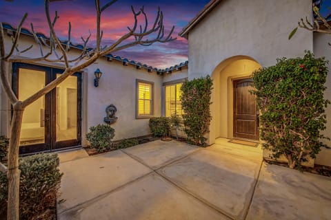 Property building, Facade/entrance, Night, Garden view