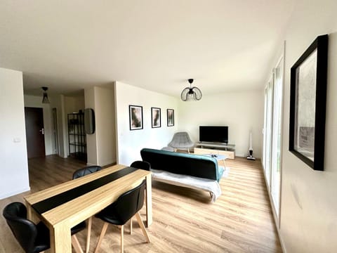 Le Coquet-T3-Wifi-parking Apartment in Rouen