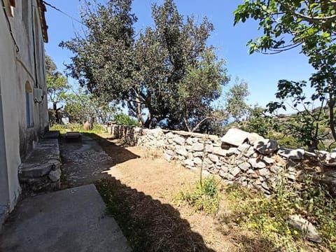 Traditional Stone House in Akamatra Ikaria House in Icaria