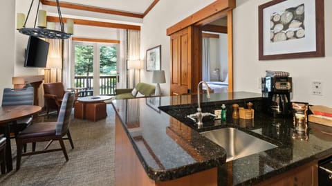 1122A 1 bdrm The Pines Ski In Ski Out Lodge At Spruce Peak Resort in Stowe